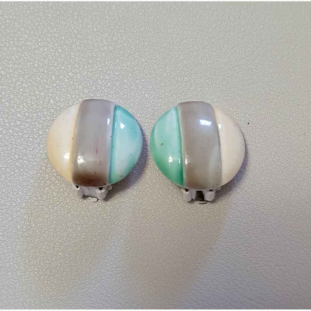 Vintage LISNER Signed Enamel Button White Brown Green Clip On Earrings 1"